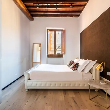 Romac Baullari Ii 4bdr Near Campo De Fiori Апартаменты