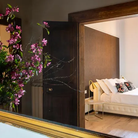 Апартаменты Romac Baullari Ii 4bdr Near Campo De Fiori *